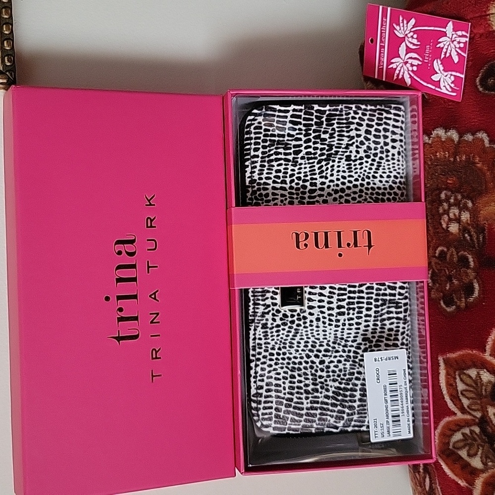 Trina Turk Wallet